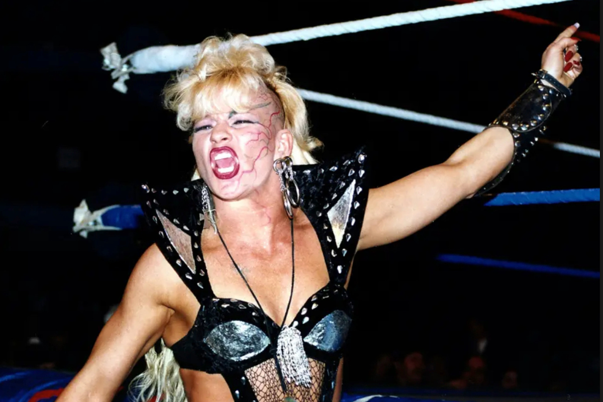 Laura orsolya public agent